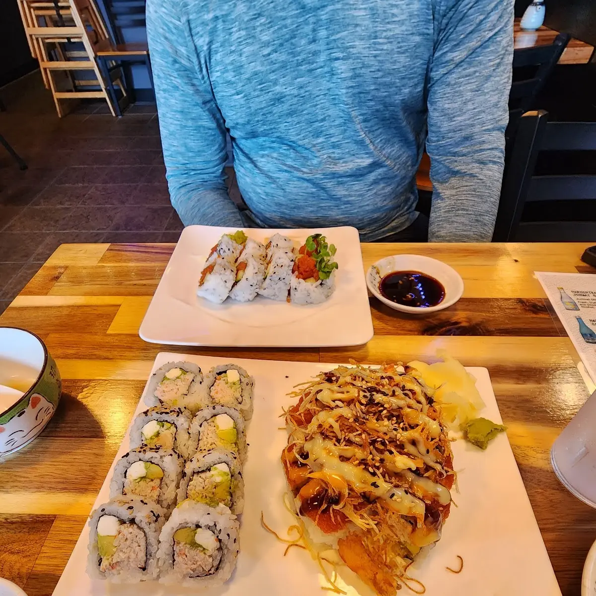 A. 8pcs Nigiri, 1 Sushi Roll