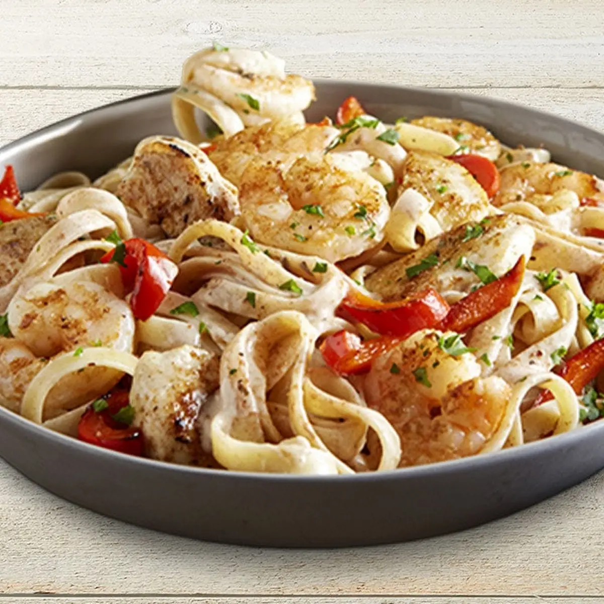 Fridays Cajun Shrimp & Chicken Pasta Party Tray