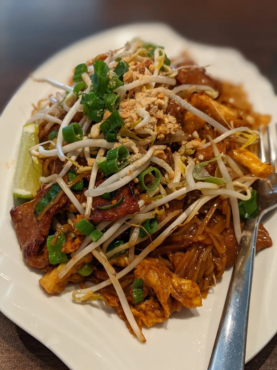 Beef Pad Thai