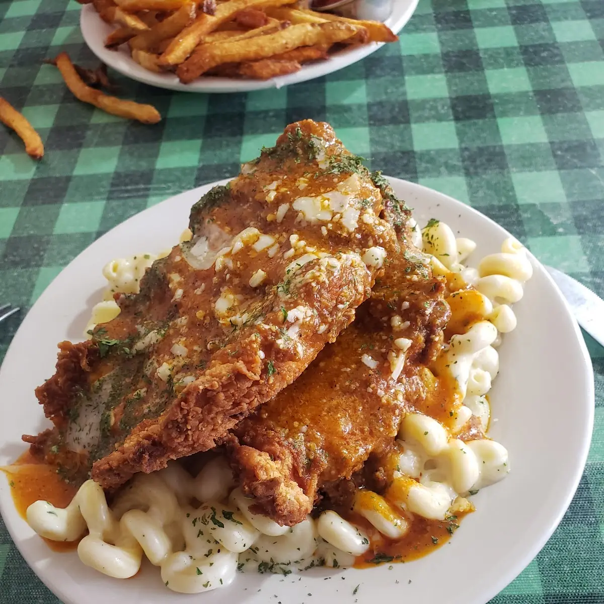 Fried Chicken Mac and Cheese