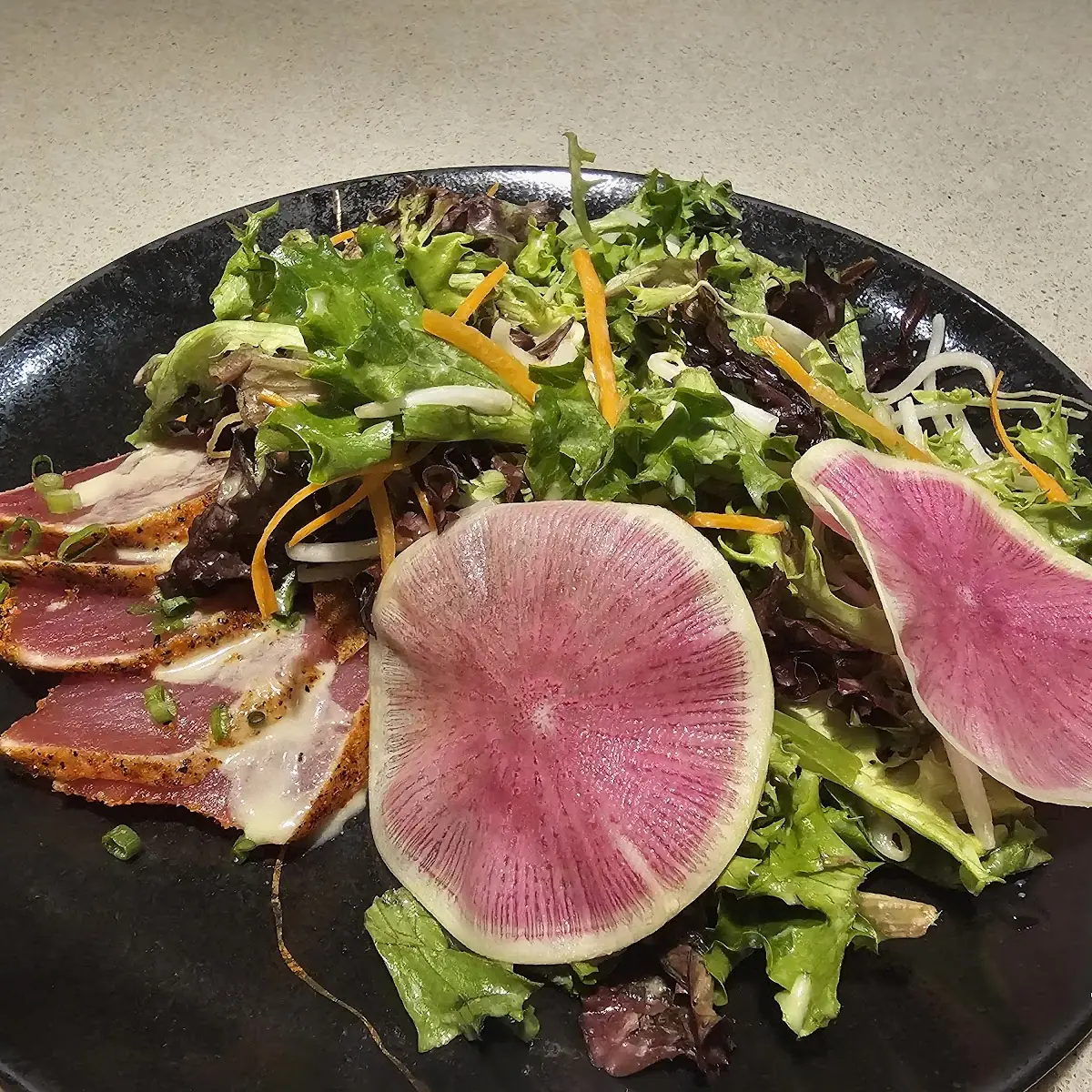 Seared Tuna Salad