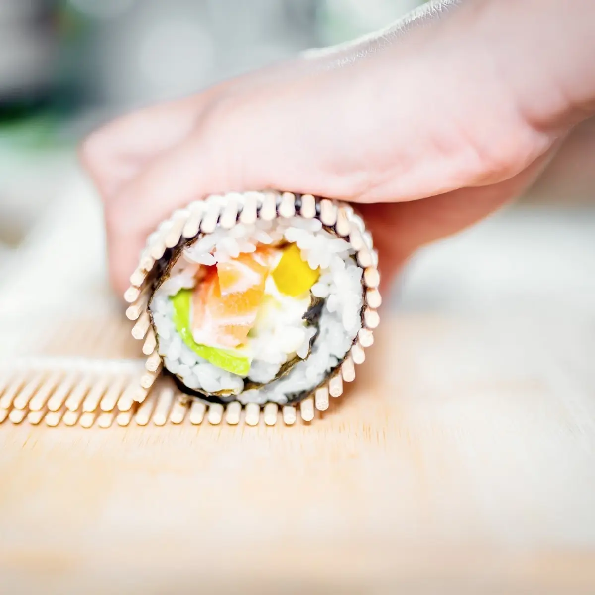 106. Sushi Deluxe (110 Pieces)