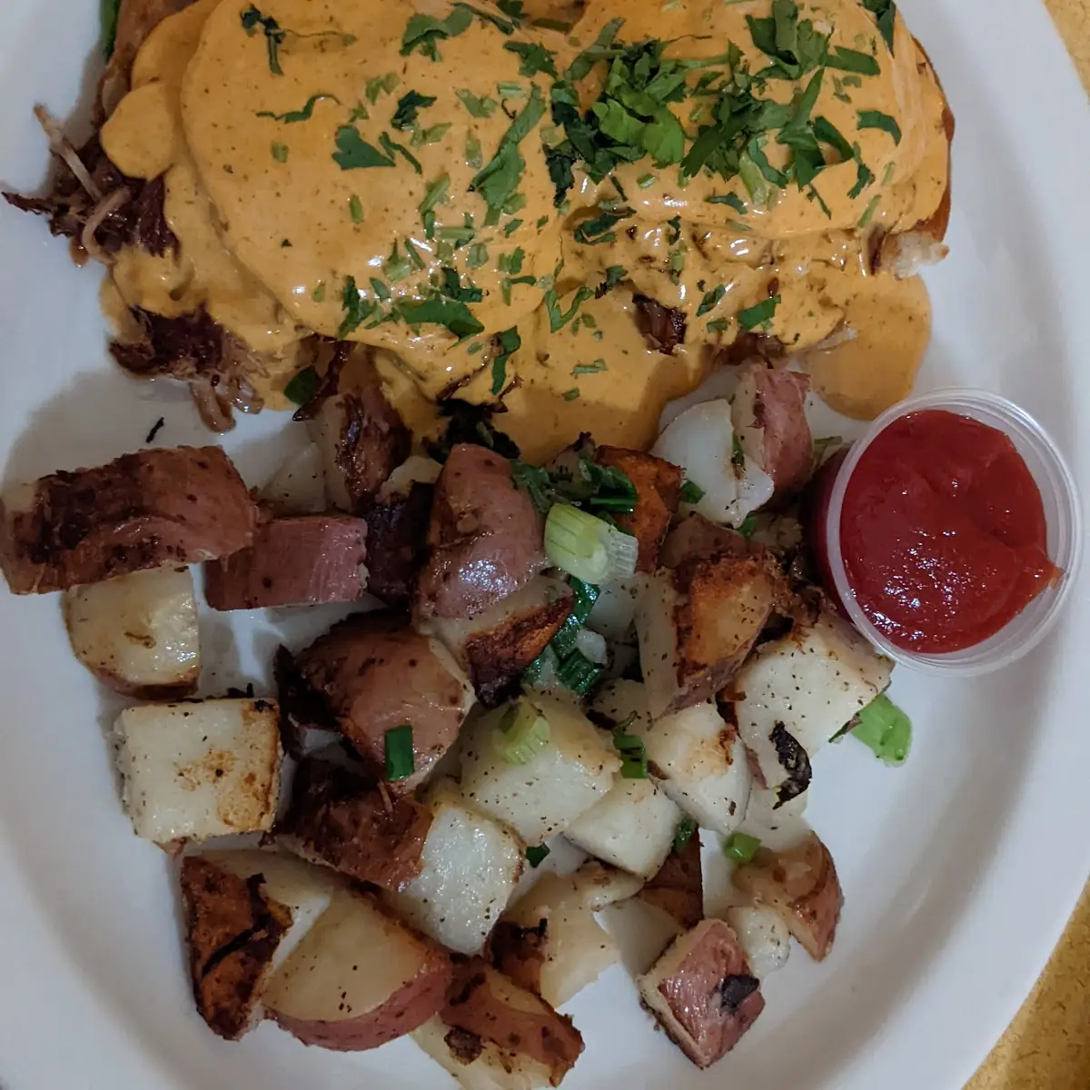 Pulled Pork Eggs Benedict
