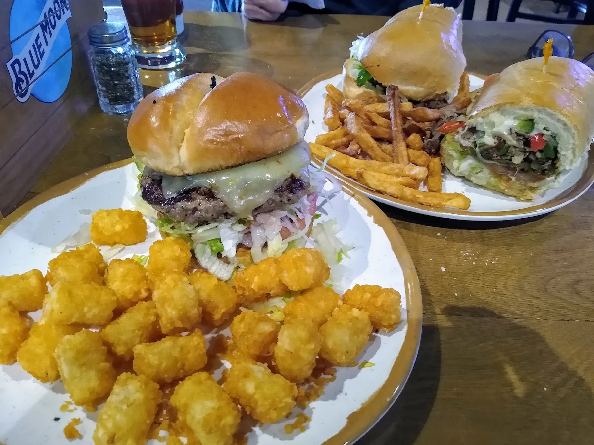 Pepper Jack Cheeseburger