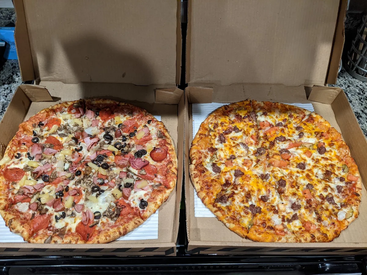 Cheeseburger Deluxe Pizza