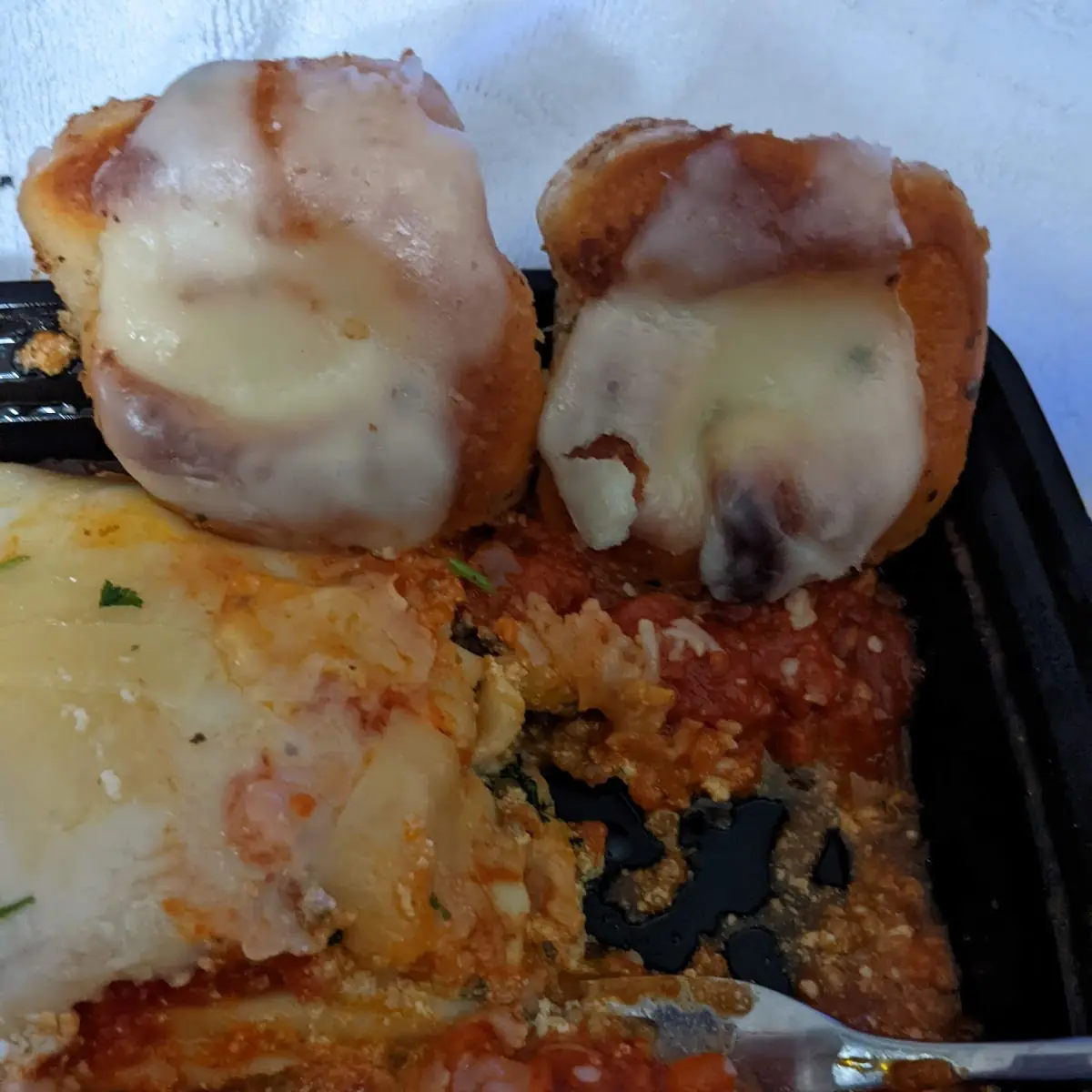 Lasagna with Cheesy Bread Rolls
