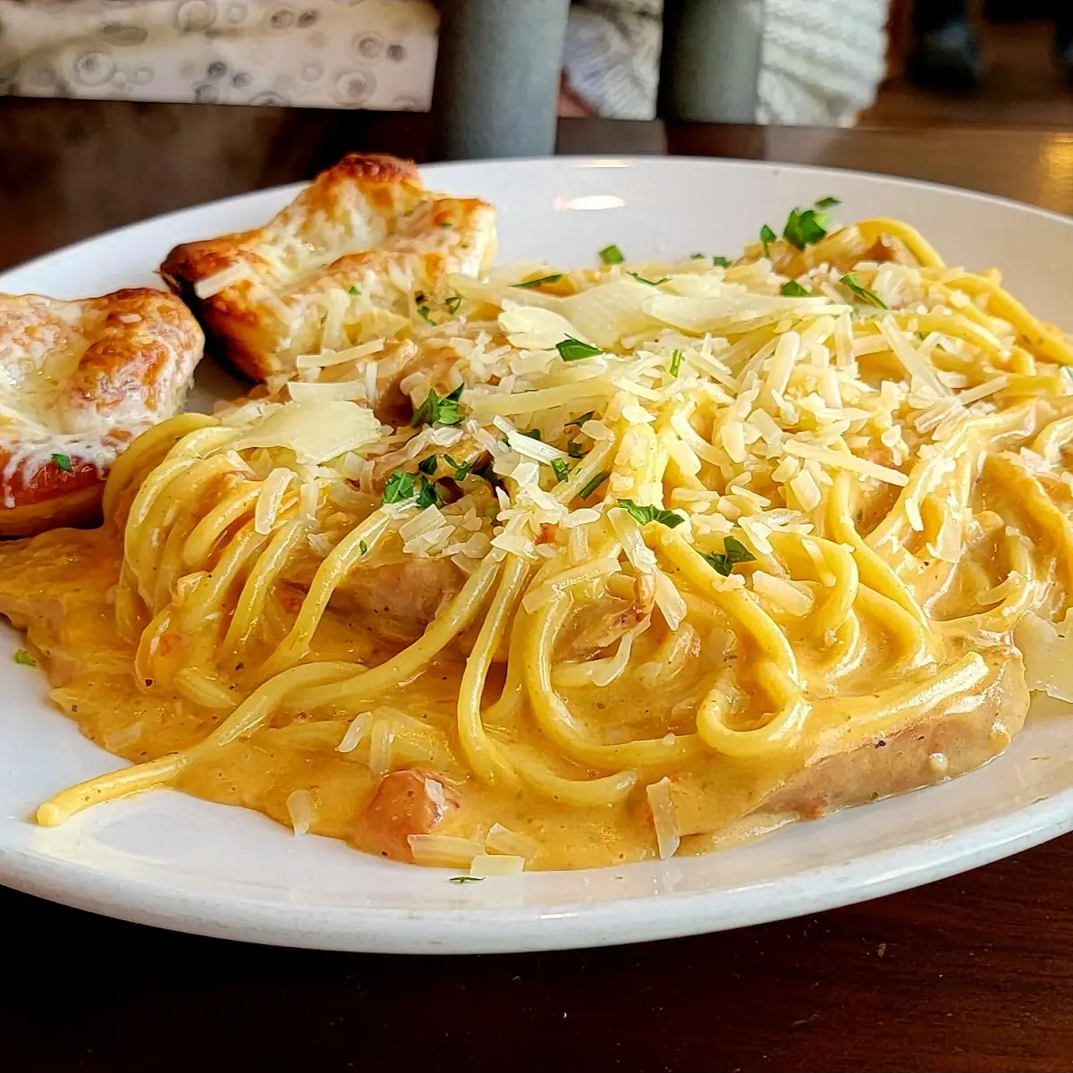 Spaghetti with Pink Vodka Sauce