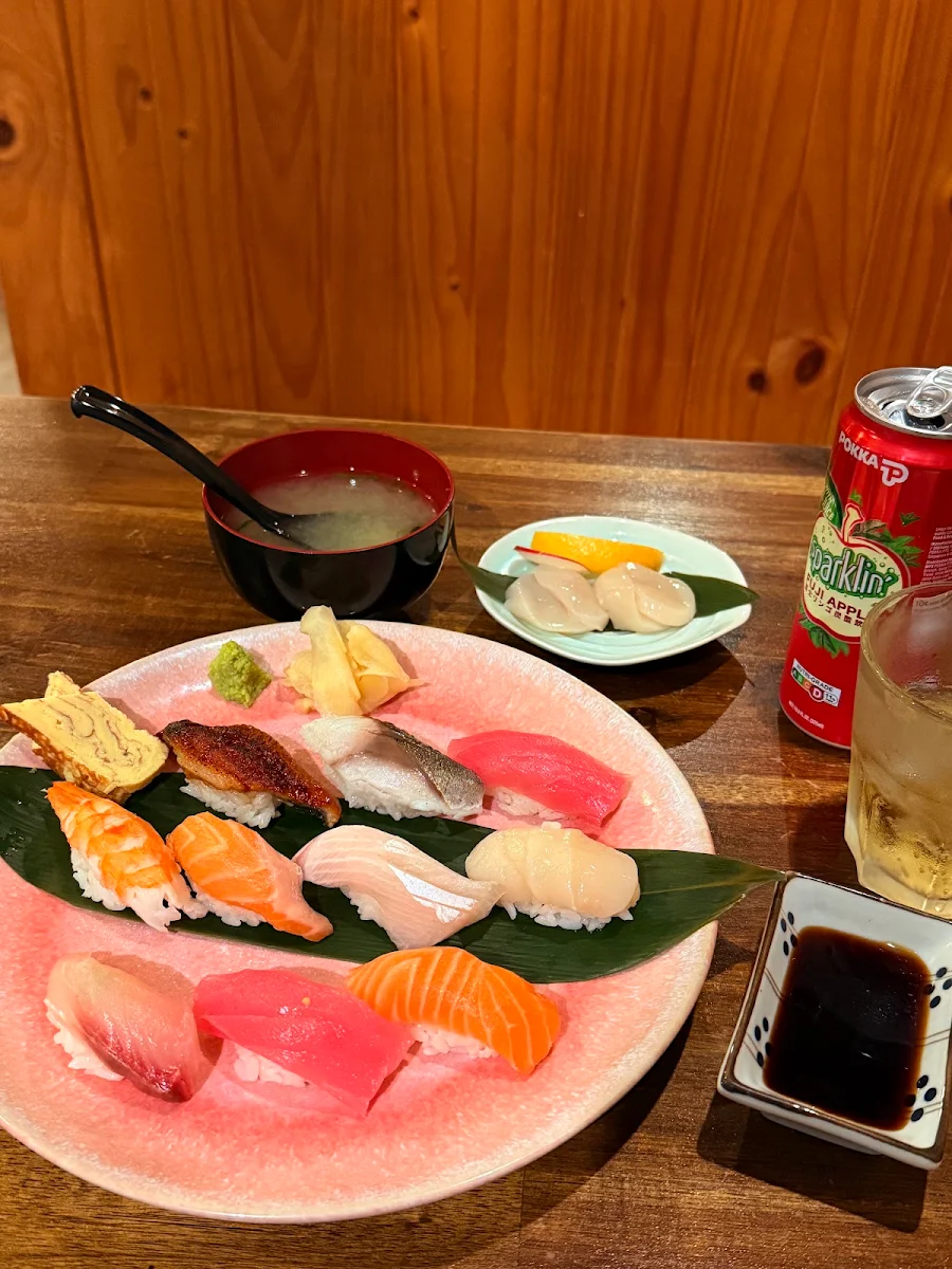 10 Sushi, Momiji