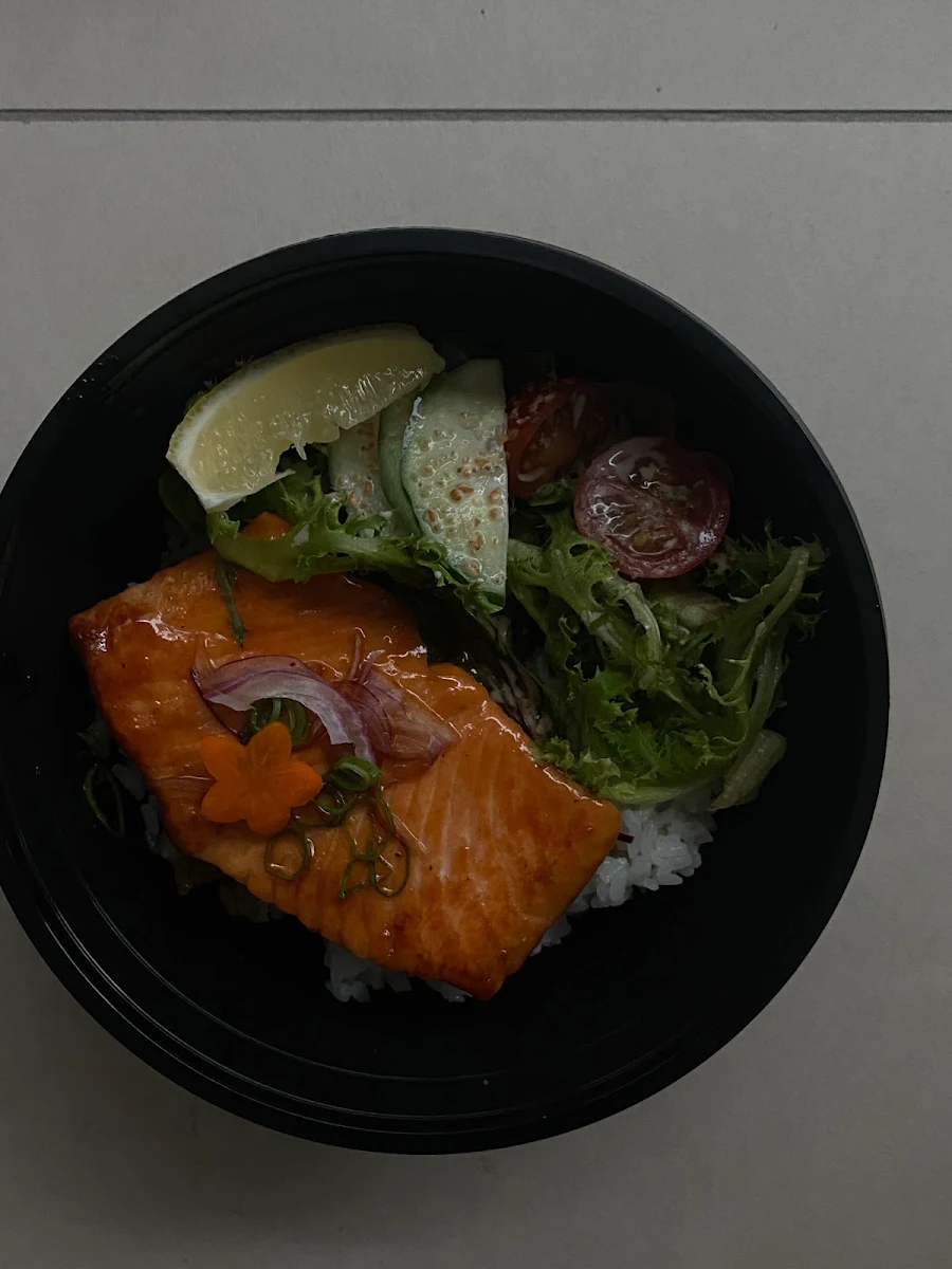 Teriyaki Salmon Don, Momiji