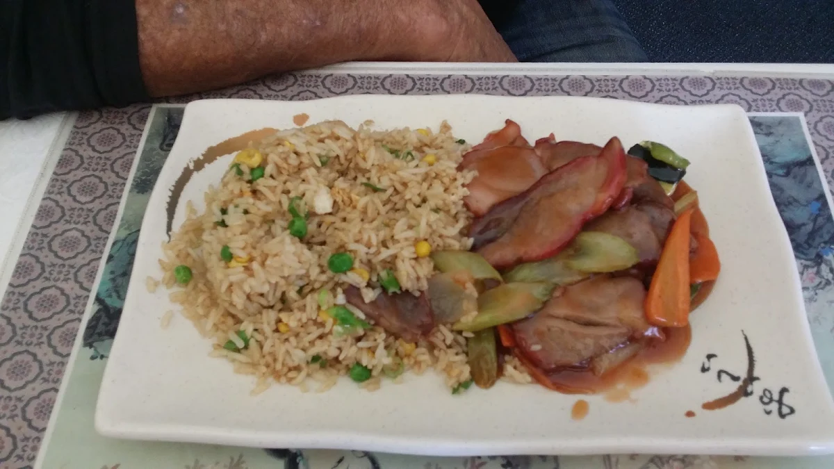 BBQ Plumb Pork, Happy Village