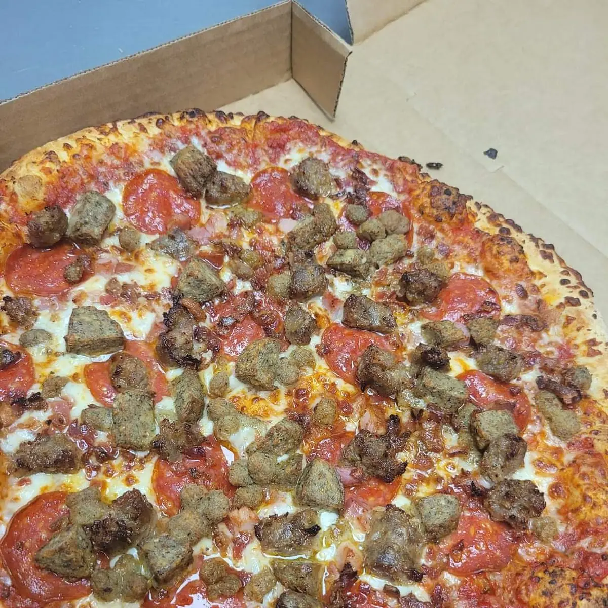 Carnivore Pizza