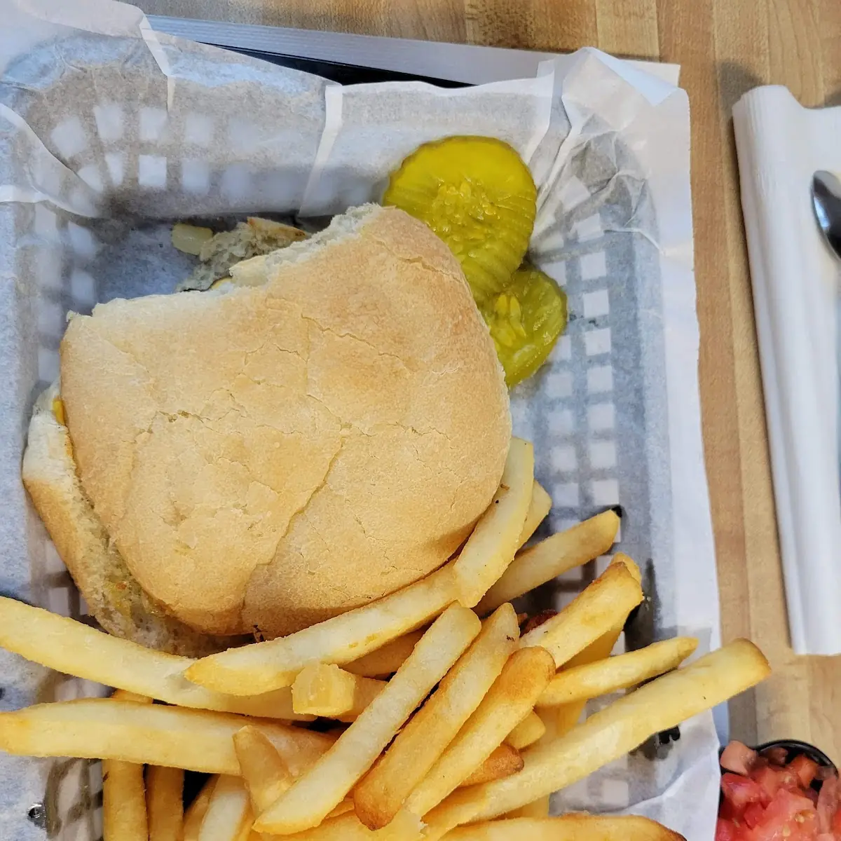 Cheeseburger Basket