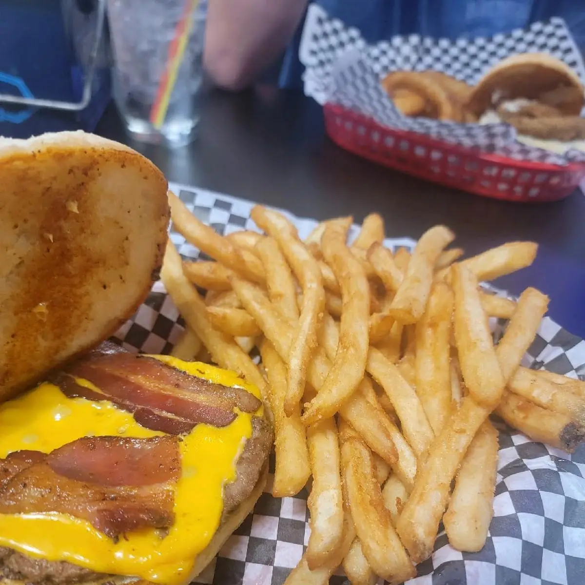 Bacon Cheeseburger
