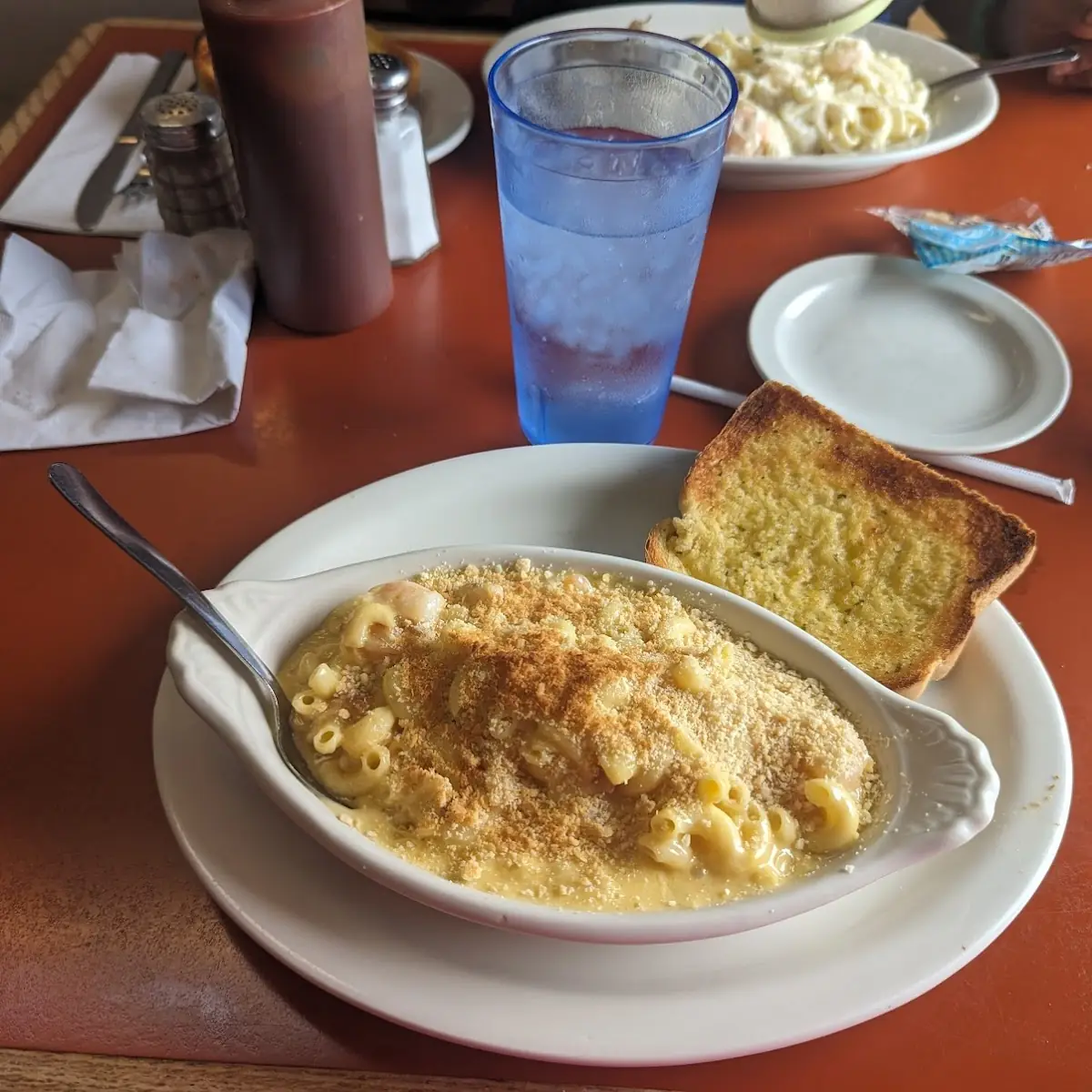 Shrimp Bacon Mac and Cheese