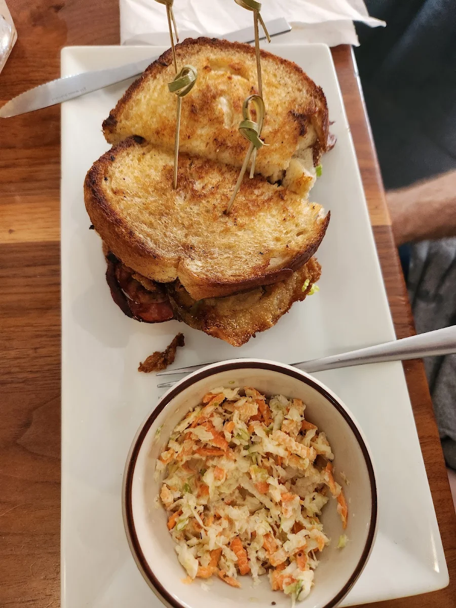 Fish Sandwich and Cole Slaw