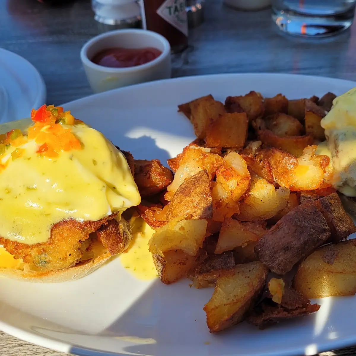 Crab Cake Benedicts