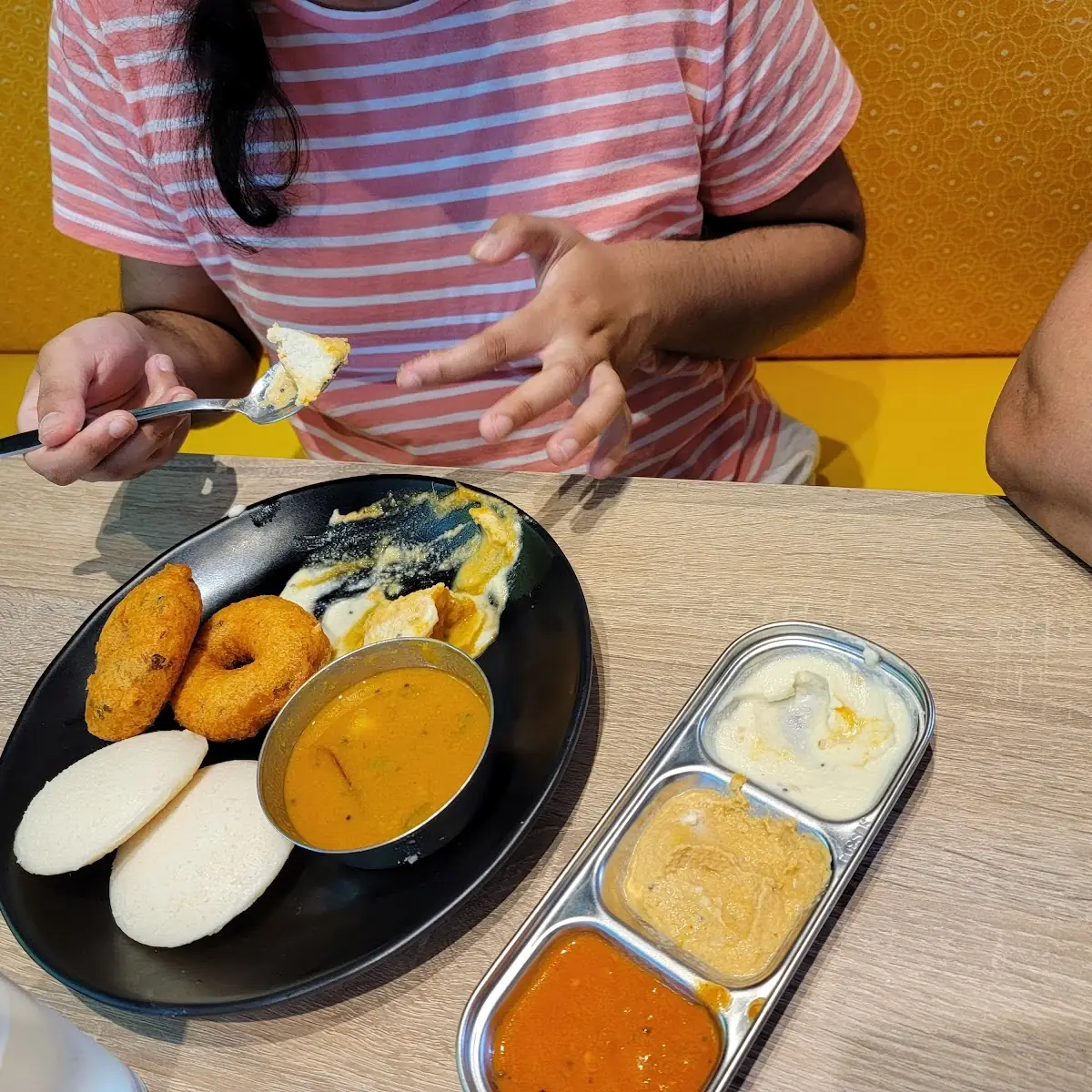 Idli Vada Combo