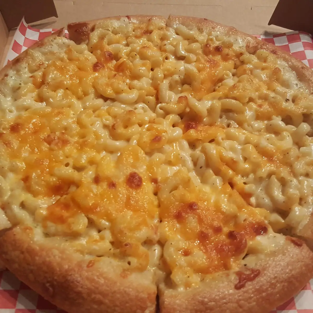 Mac & Cheese Pizza