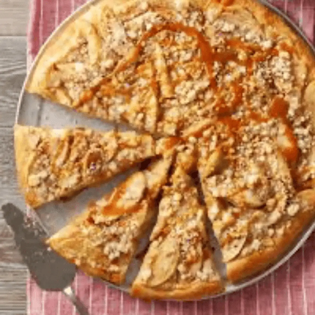 10' Cinnamon Apple Pizza