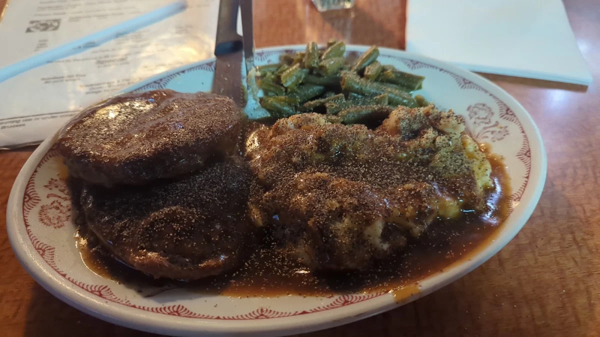 Sirloin Steak Mashed Potatoes and Green Beans