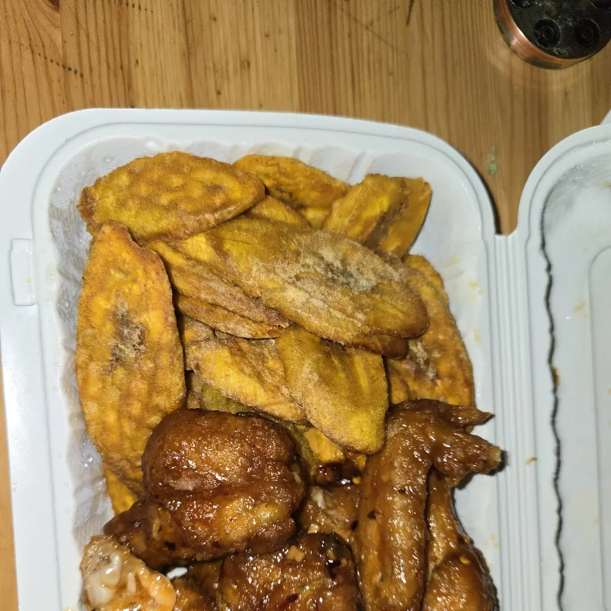 Fried Wings in Garlic Sauce