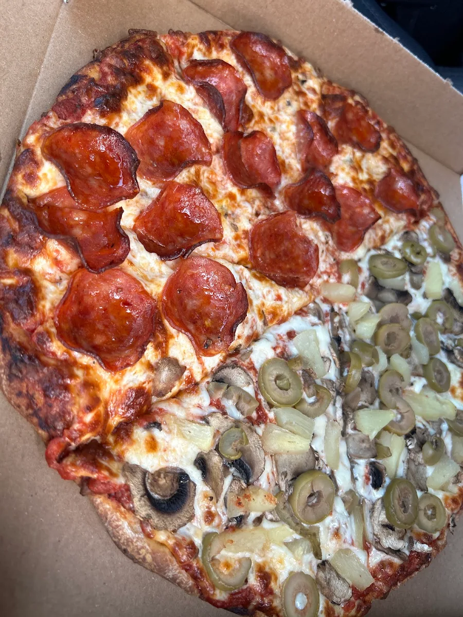 Highlights, BELMONT Country Pizza