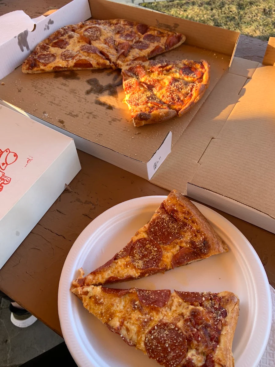 Highlights, BELMONT Country Pizza