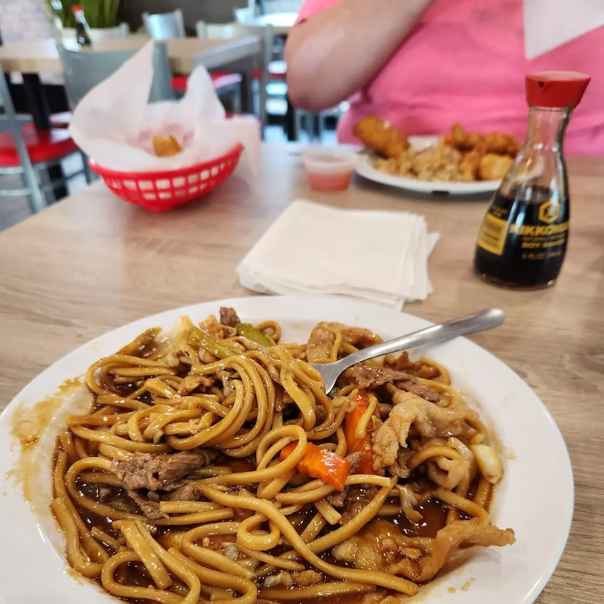 Chow Mein Shrimp Chicken and Beef