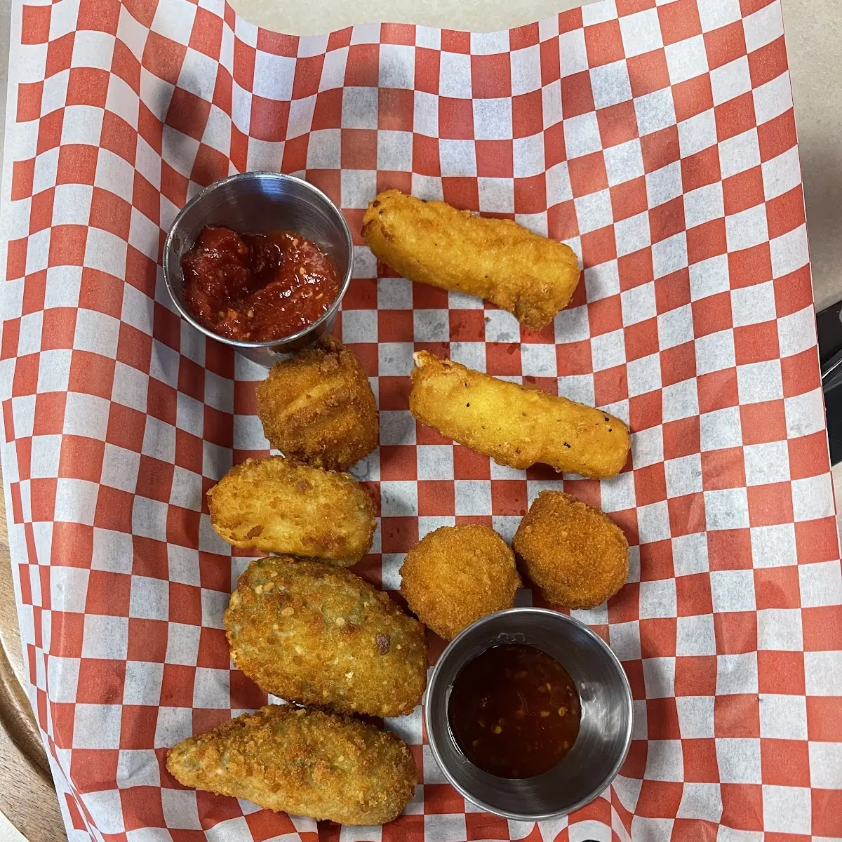 Garlic Cheddar Cheese Curds