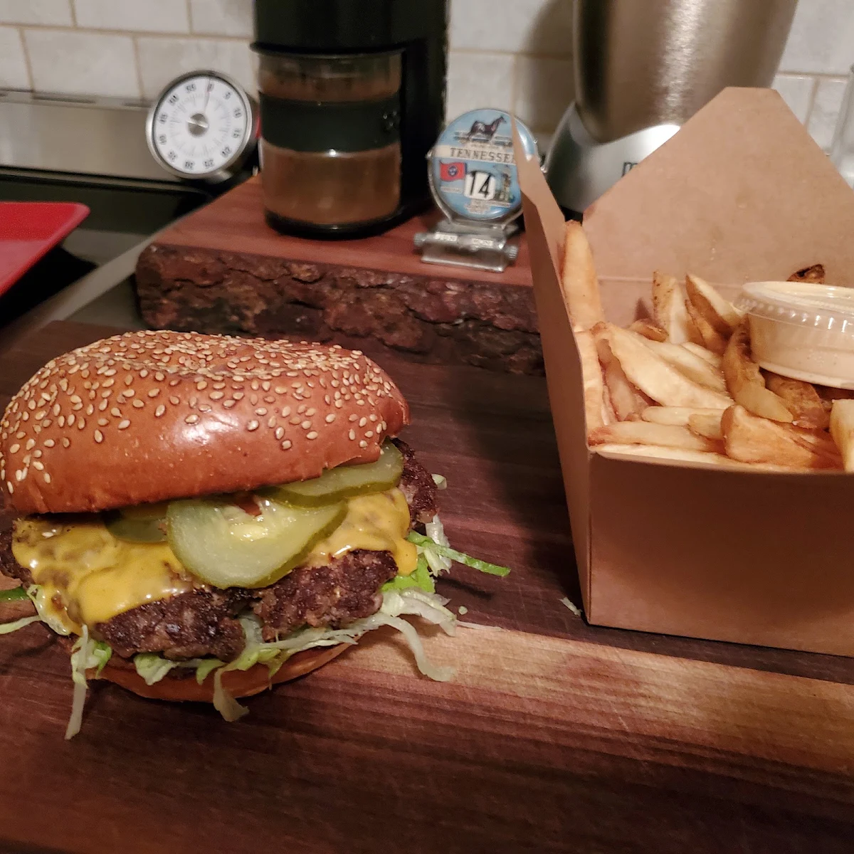 Cheeseburger and Fries, Matt’s Burger Lab Queen St W