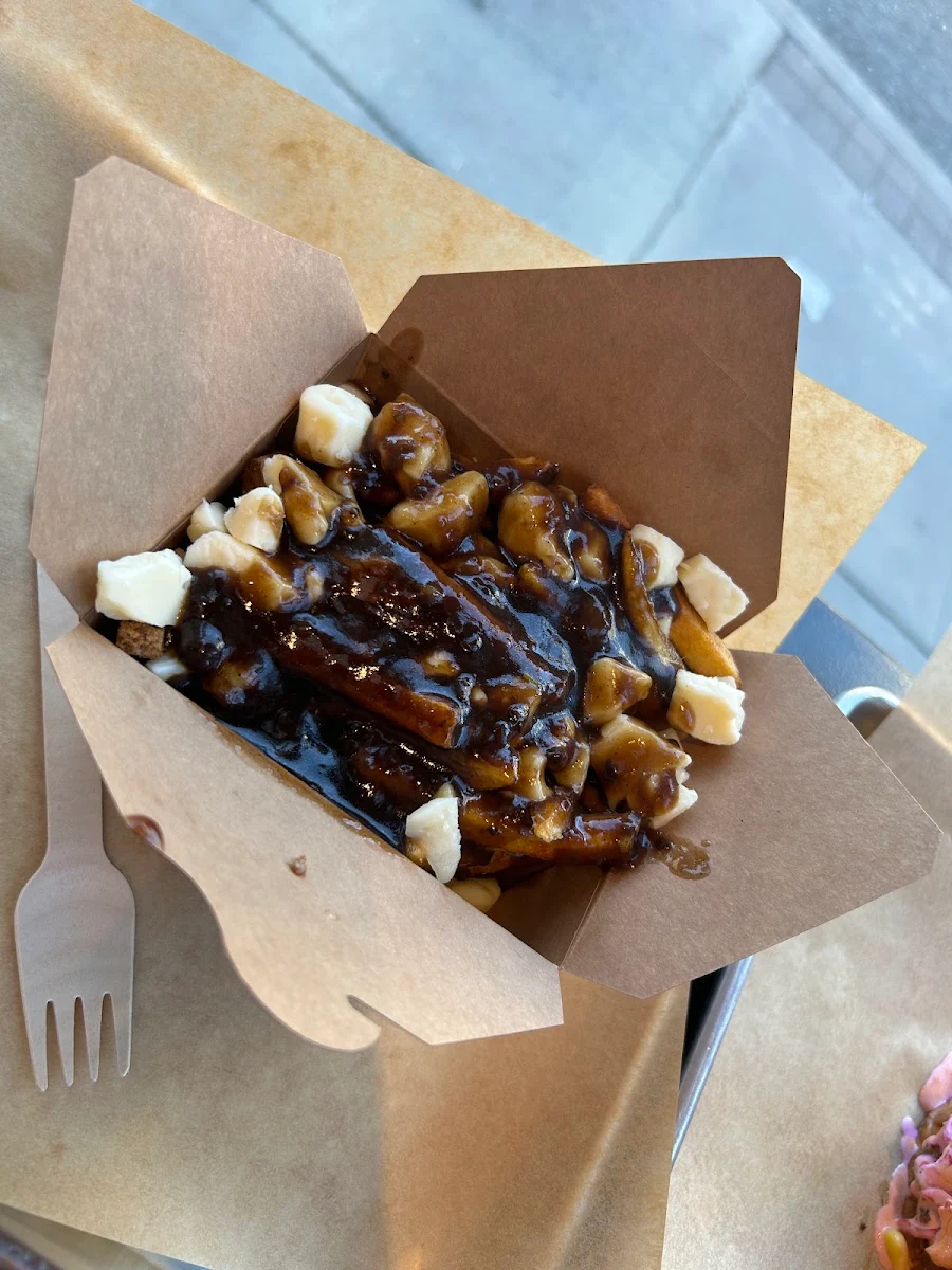 Fried Chicken Poutine, Matt’s Burger Lab Queen St W