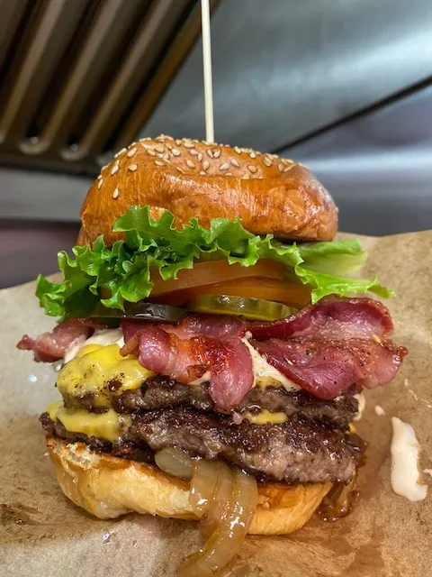 Matt's Smash Burger, Matt’s Burger Lab Queen St W