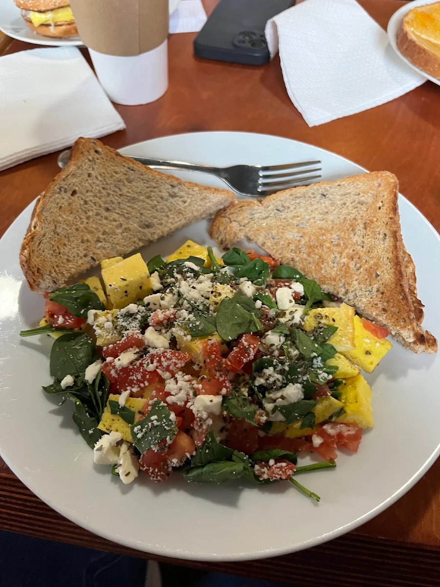 Elcy's House Salad