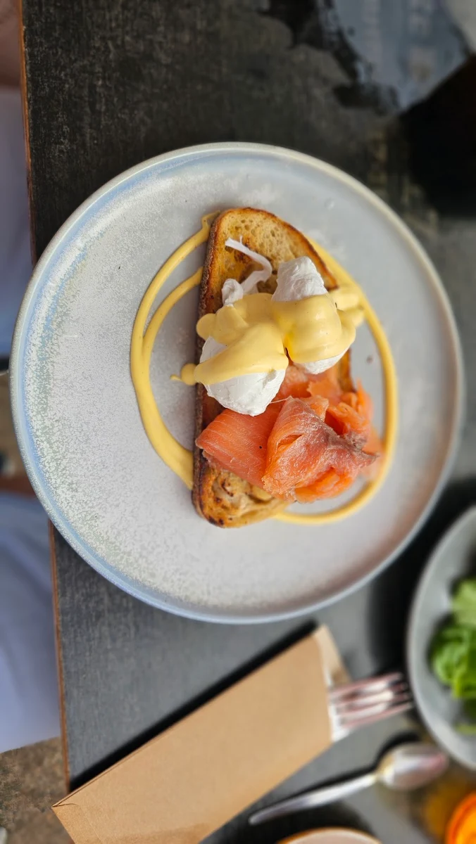 Eggs Benedict with Salmon, Gun Cotton Coffee Roasters