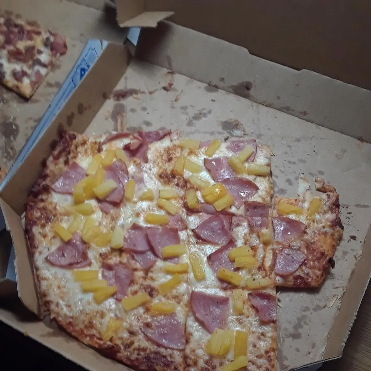Hawaiian Pizza
