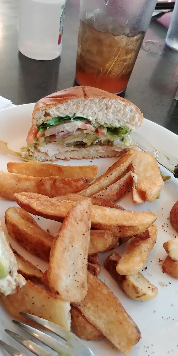 Chicken Burger, Wildcat Grill