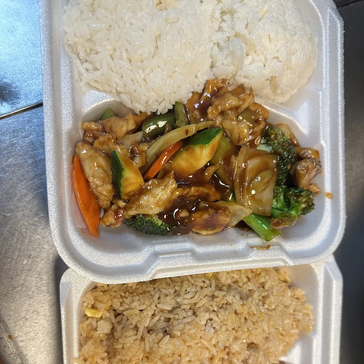 Chicken w Garlic Sauce