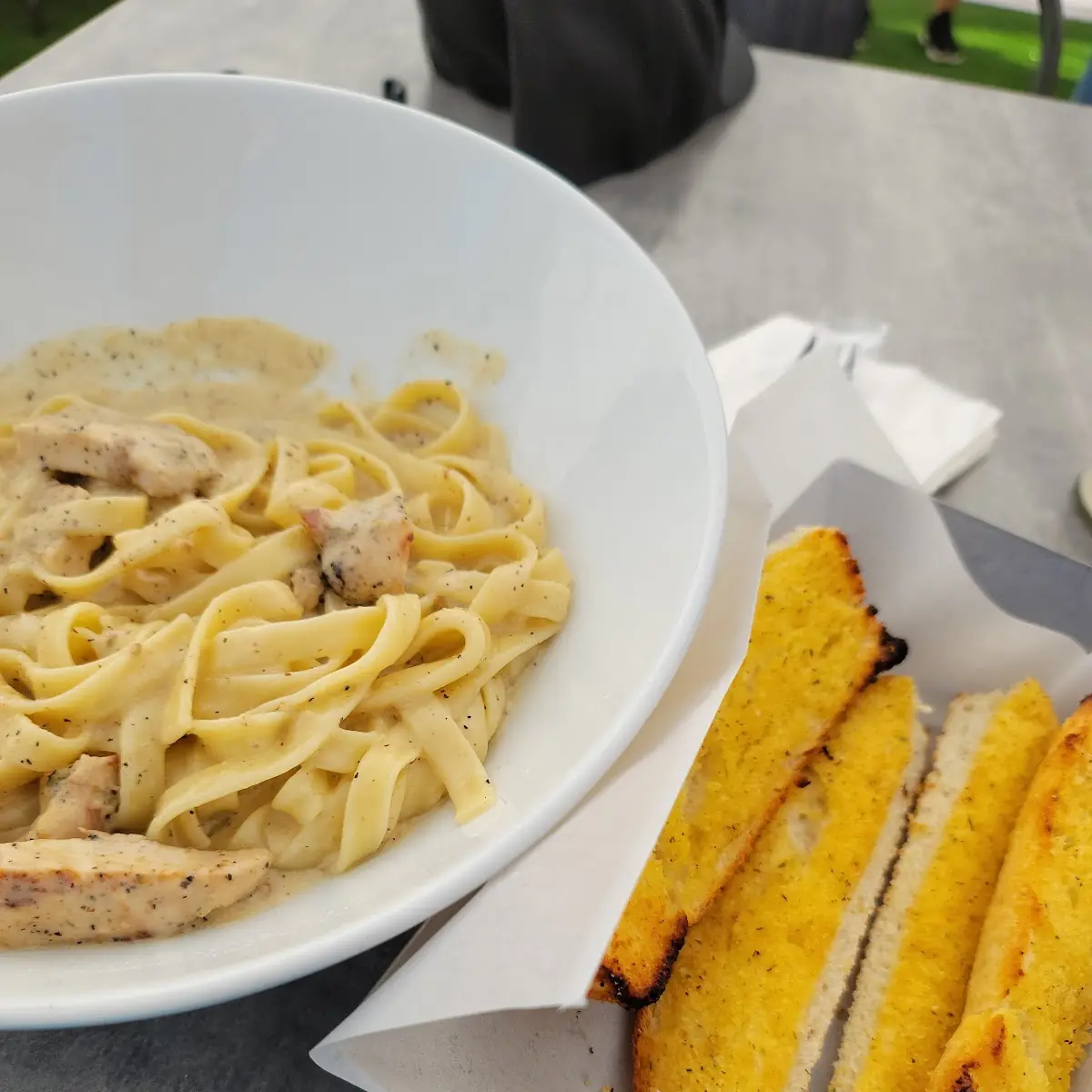 Alfredo Pasta with Chicken