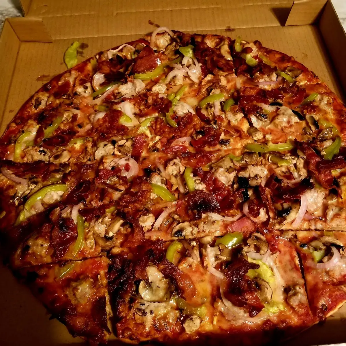 Deluxe Pizza