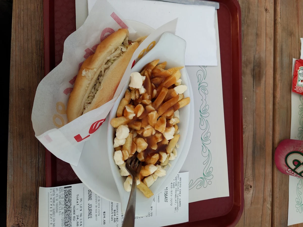 Poutine Hot Dog