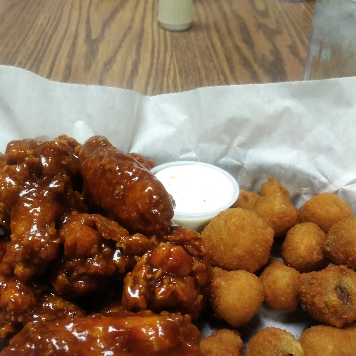 Spicy BBQ Chicken Wings with Fried Mushrooms