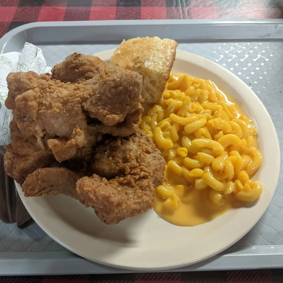 Fried Pork Chops and Macaroni and Cheese