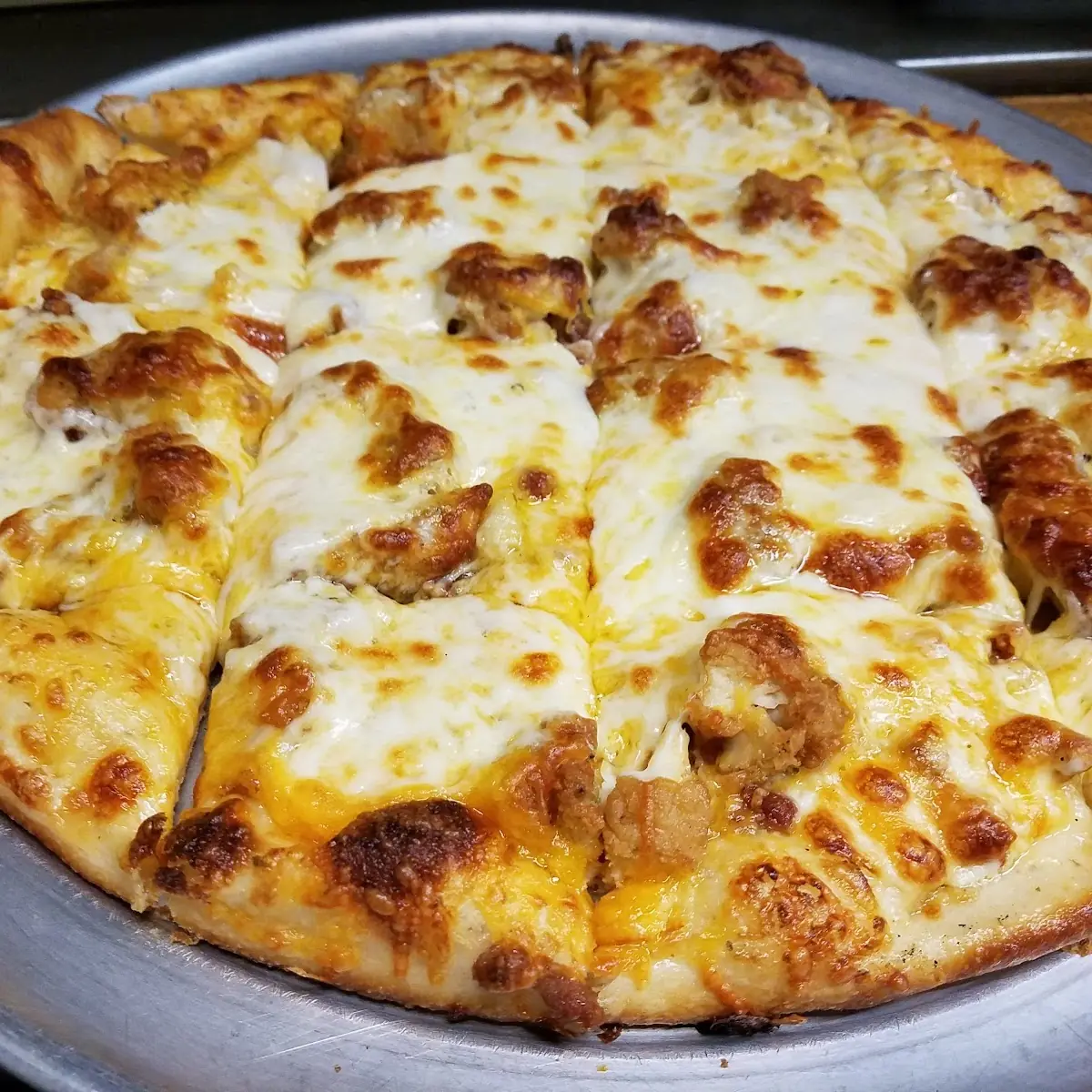 Cheddar Bacon Ranch Chicken Pizza