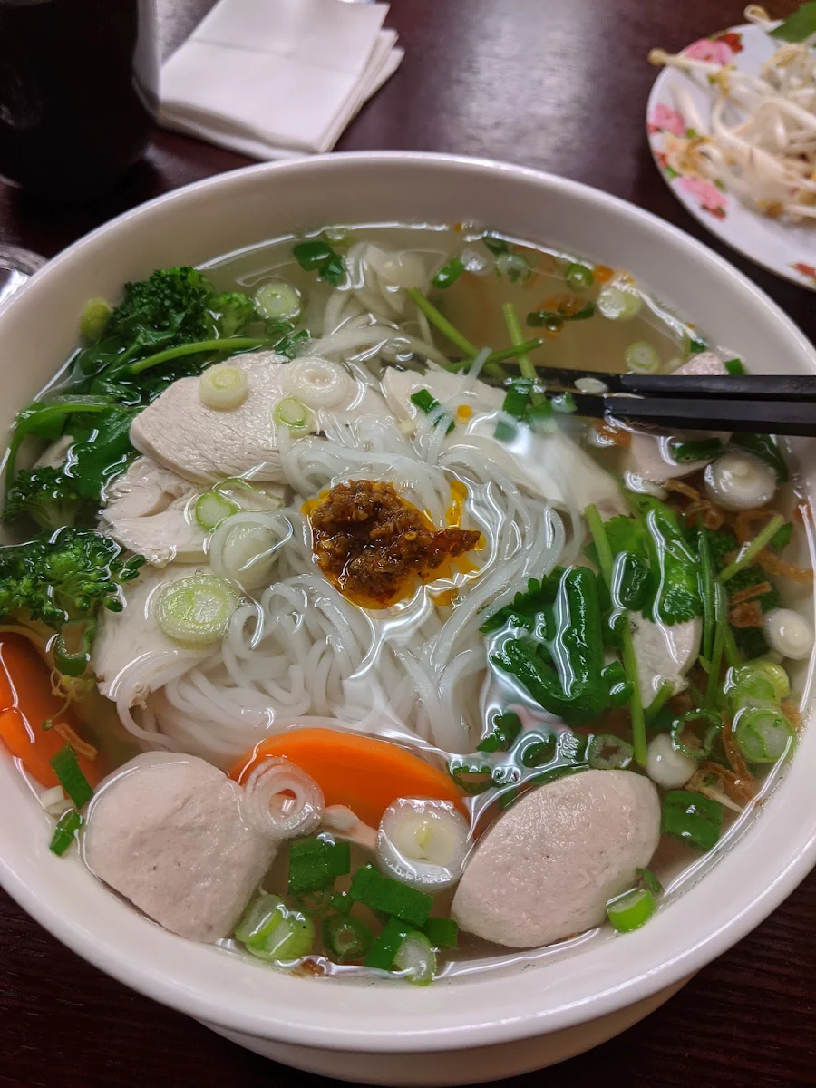 Chicken Pho 16, Un Pho Get a Bowl