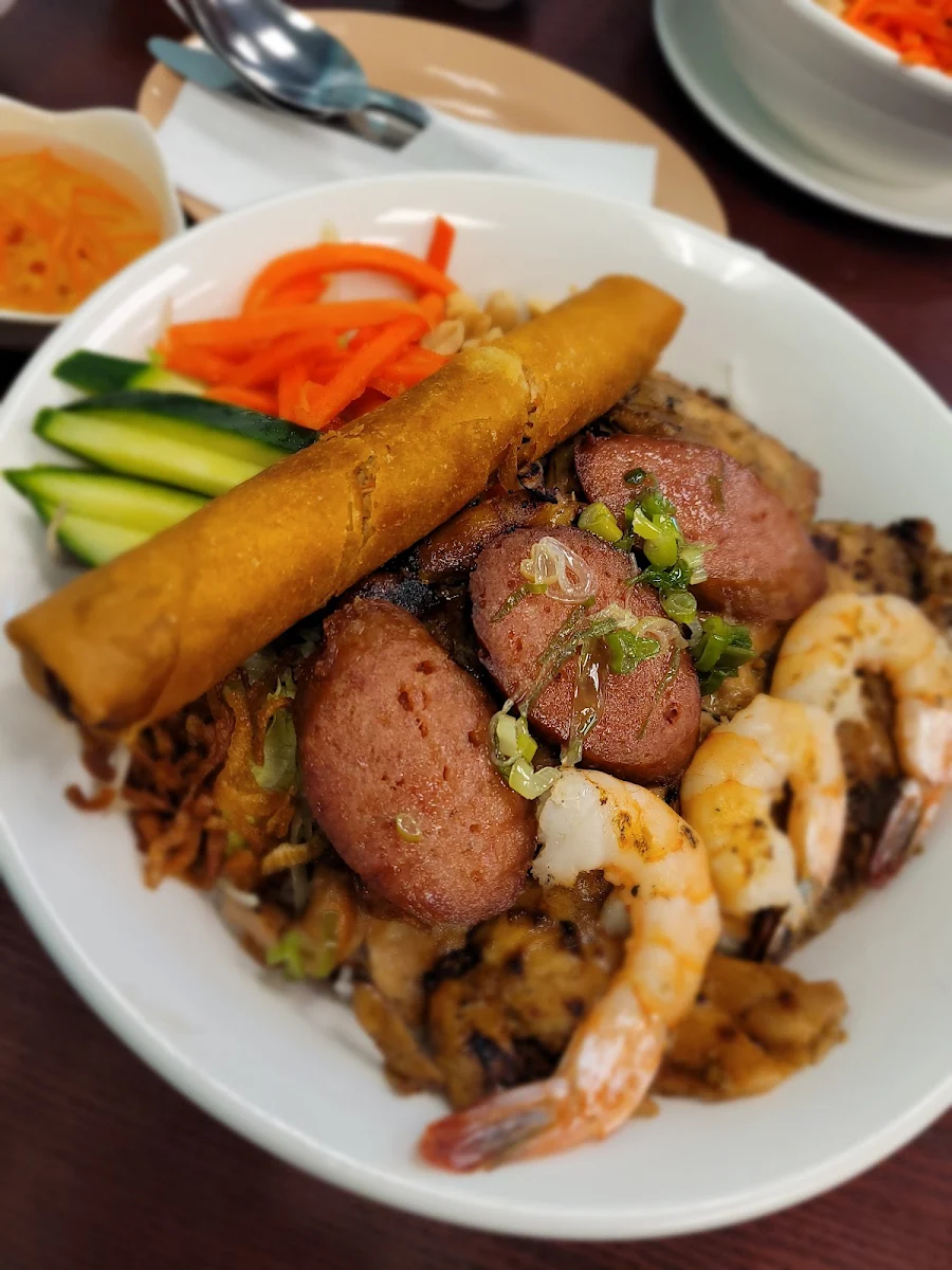 Combo B, Un Pho Get a Bowl