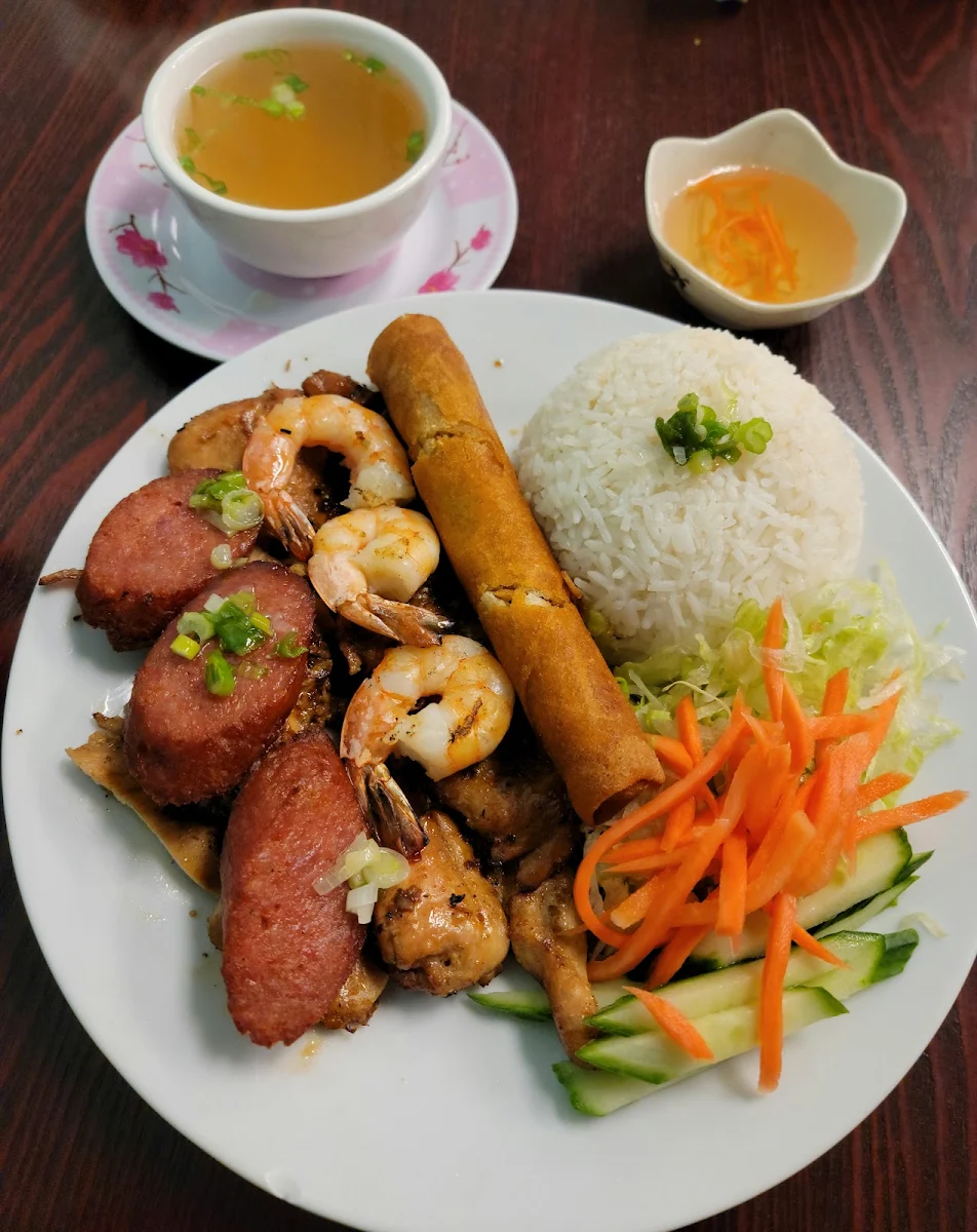 Spring Roll Rice Plate, Un Pho Get a Bowl