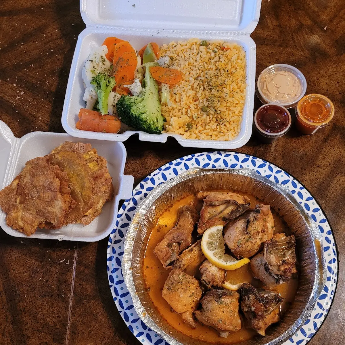 Garlic Chicken Tostomes and Rice