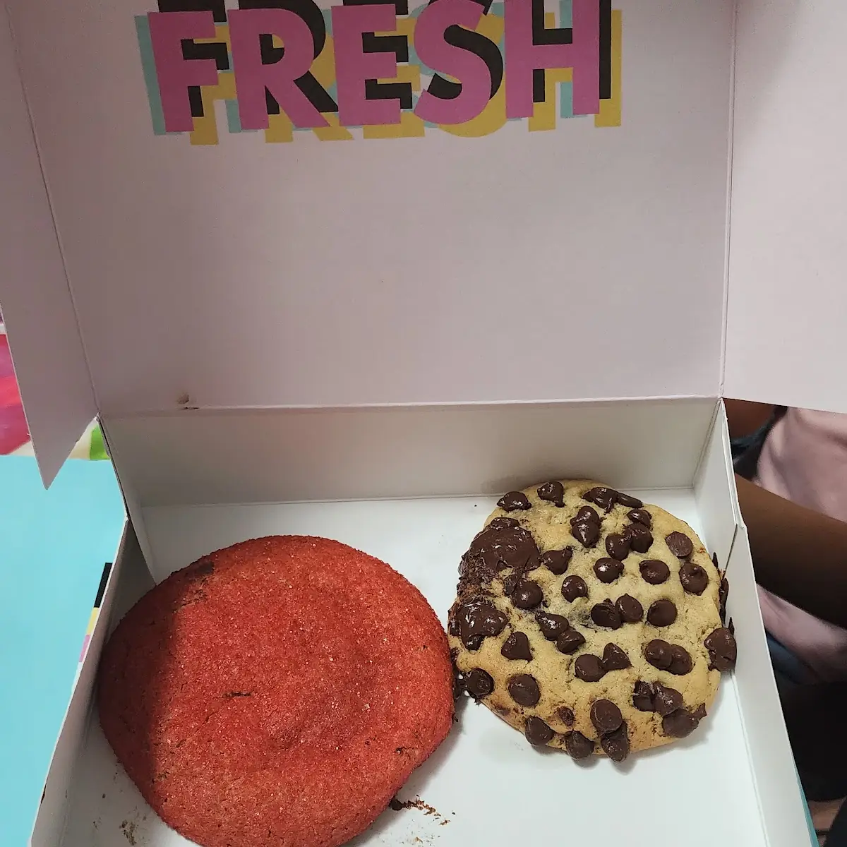 Sugar Daddy Cookie and Chocolate Chip Cookie
