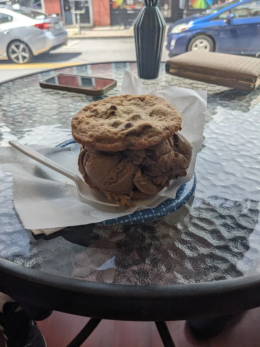 Coffee Ice Cream Between 2 House Made Cookies