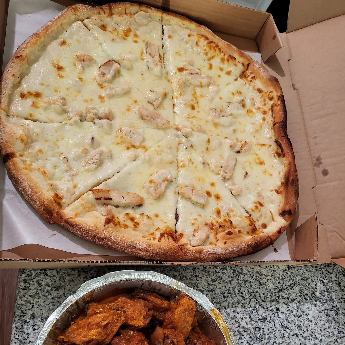 Chicken Alfredo Pizza